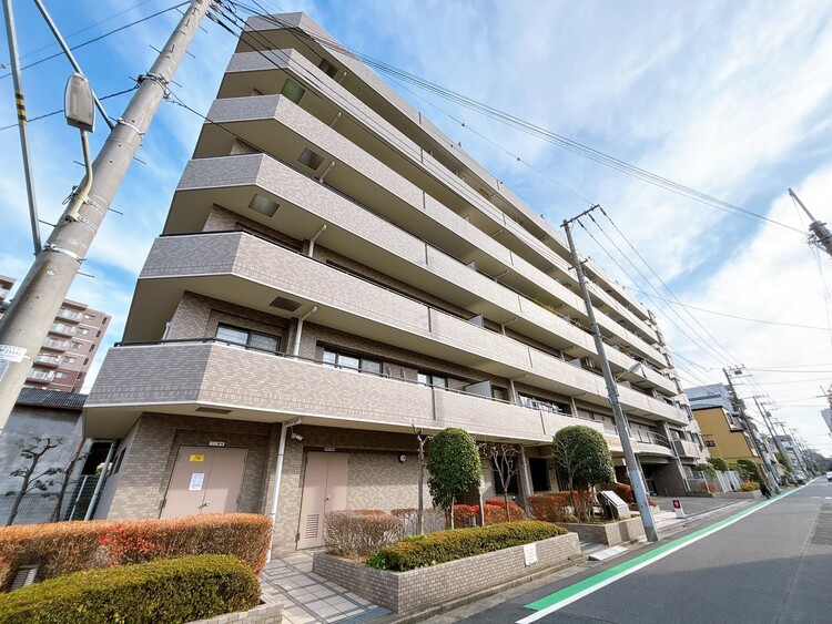 外観 資料には掲載していない情報が、現地にはたくさんあります。是非一度、現地をご確認ください。