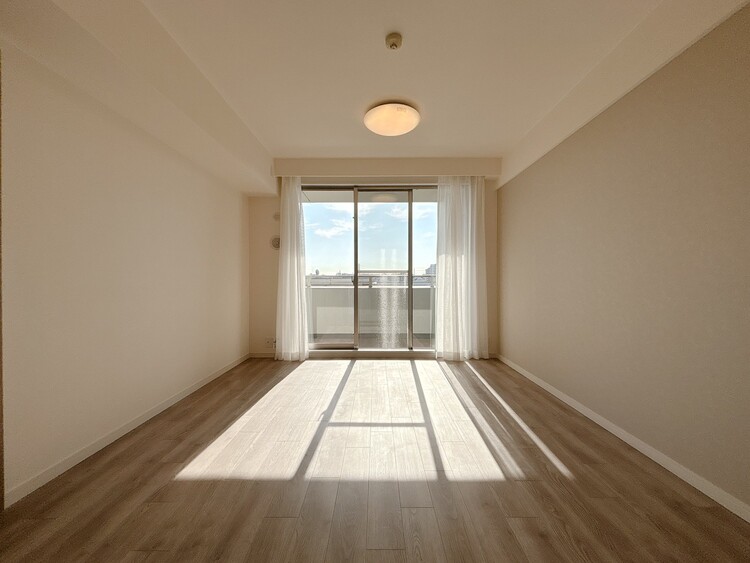 居間 飾り過ぎないシンプルな内装と偏り過ぎないデザインで統一しました。