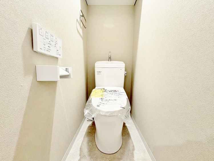 トイレ 暮らしの中のさりげないひとときの快適さにも、こだわりを、持って設備を配しております。