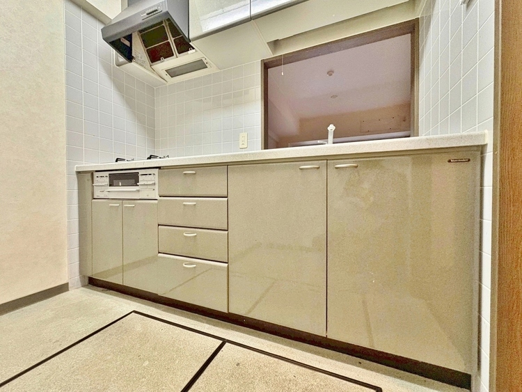 キッチン 洗練されたスタイリッシュなデザイン性と使いやすさを備えた仕様。