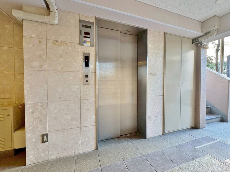 その他 エレベーターの管理も、きちんと行き届いてます。