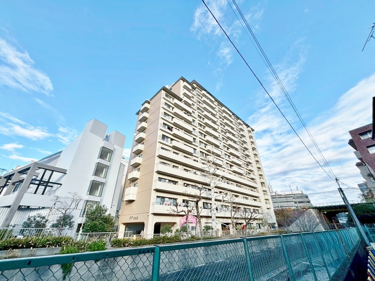 外観 資料には掲載していない情報が、現地にはたくさんあります。是非一度、現地をご確認ください。