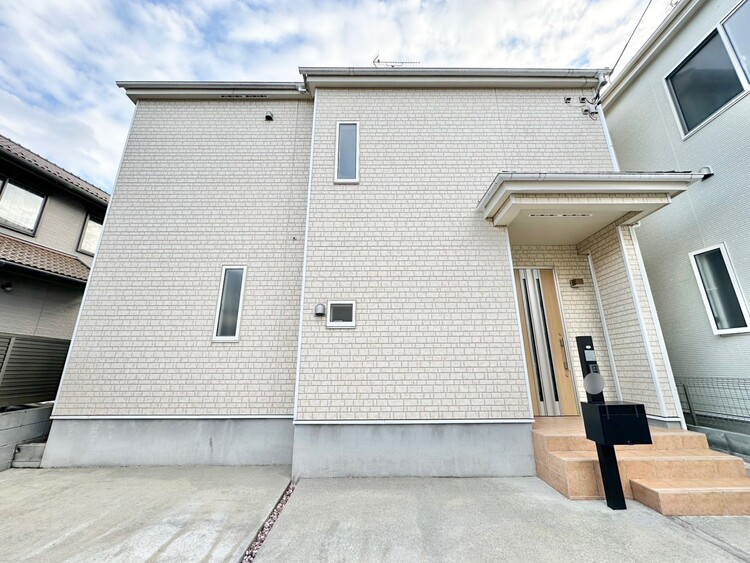 外観 資料には掲載していない情報が、現地にはたくさんあります。是非一度、現地をご確認ください。