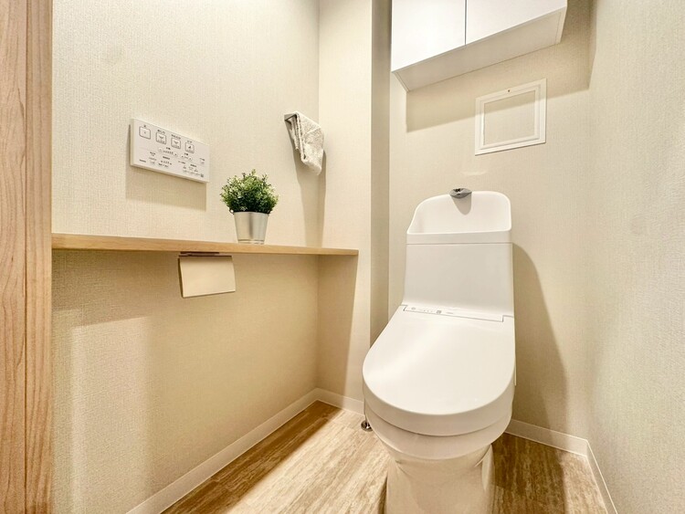 トイレ 暮らしの中のさりげないひとときの快適さにも、こだわりを、持って設備を配しております。