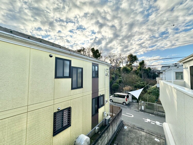 バルコニー 頬をなでる、優しい風を感じることが出来ます。