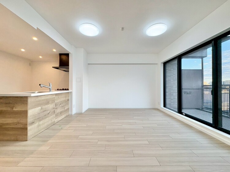 居間 飾り過ぎないシンプルな内装と偏り過ぎないデザインで統一しました。