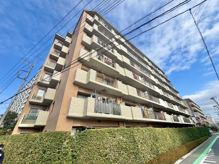 外観 現地に足をお運びいただいた際には、周辺散策などをお勧めいたします。