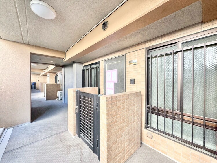 玄関 玄関を開ければ、そこは安らぎのご自宅。