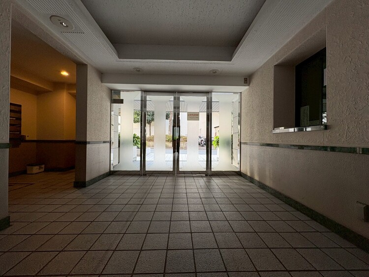 その他 館内は静寂な中が保たれており、管理が行き届いている印象を受けました。