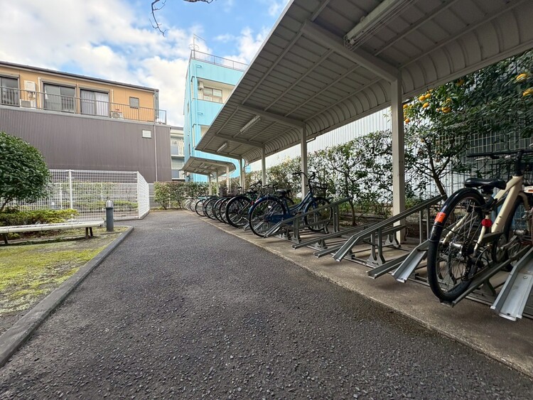 その他 駐輪場も綺麗に整頓されています。※空き状況は都度ご確認下さい。