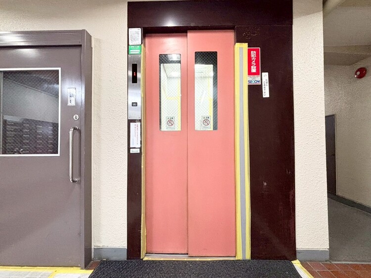 その他 エレベーター完備のため荷物が多くなっても安心。
