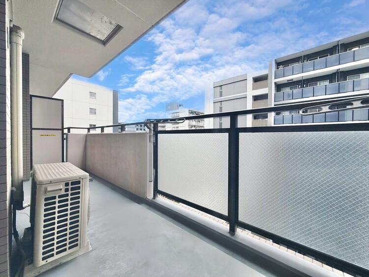 その他 朝の澄んだ空気や、夕方に吹く清々しい風を感じられるバルコニー。