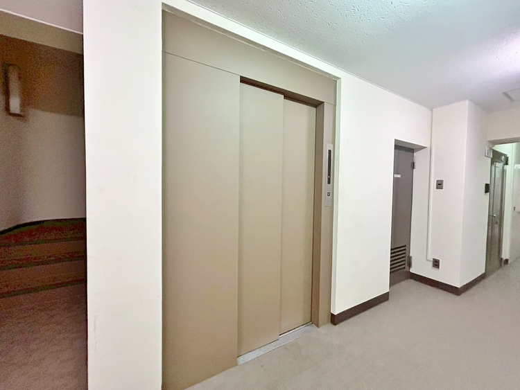 その他 エレベーター完備のため荷物が多くなっても安心。