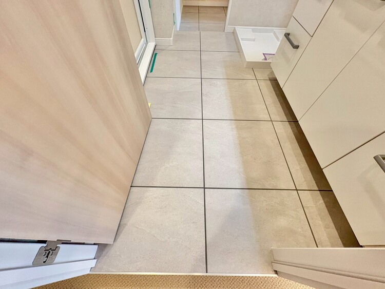 その他 十分な広さの脱衣所。