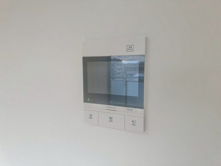 その他 誰が来てもわかる様にモニター付きインターホンを設置。