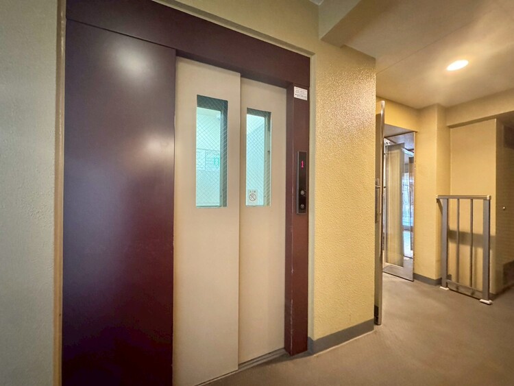 その他 エレベーター完備のため荷物が多くなっても安心。