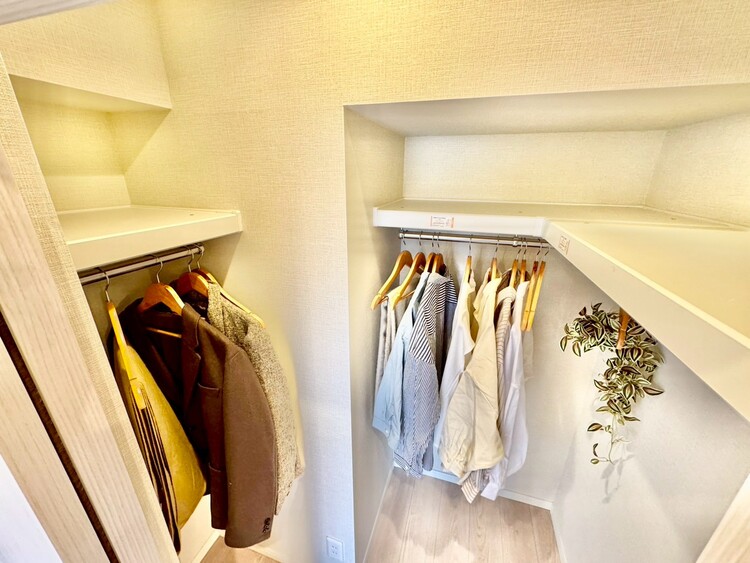 その他 収納スペースが付いていて、お部屋を広く使っていただけます。