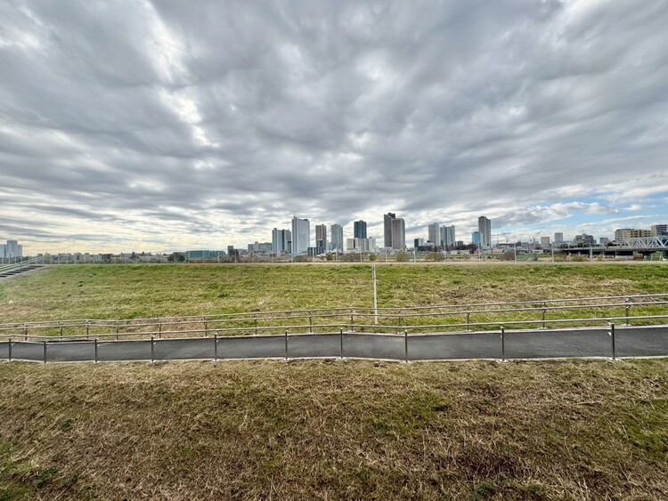 その他 眺望や窓からの景色が良いと、家で過ごす時間も快適です。