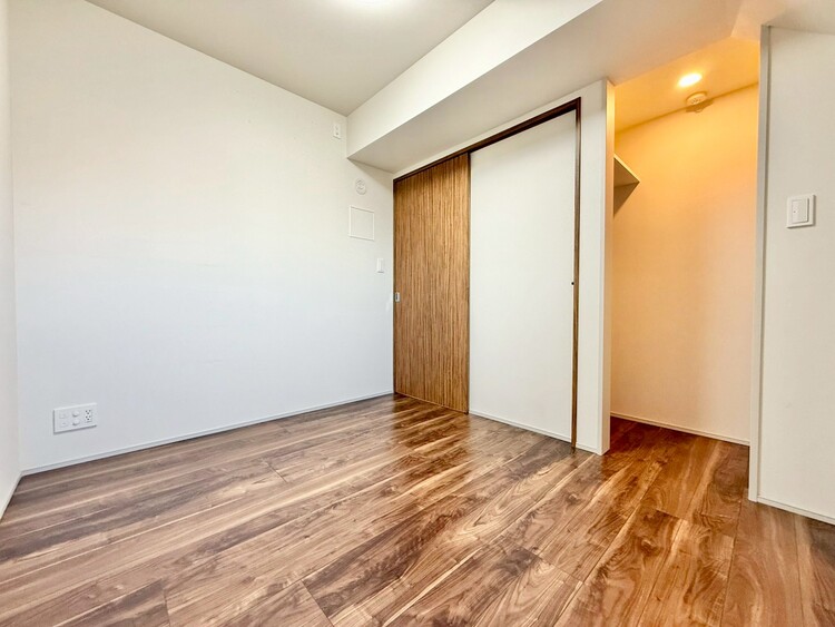 その他 清かで艶やかな時間をもたらしてくれる室内です。