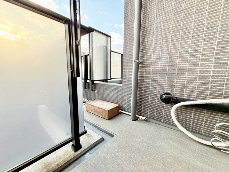 その他 朝の澄んだ空気や、夕方に吹く清々しい風を感じられるバルコニー。