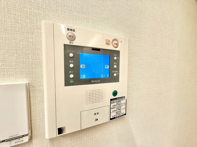 その他 誰が来てもわかる様にモニター付きインターホンを設置。