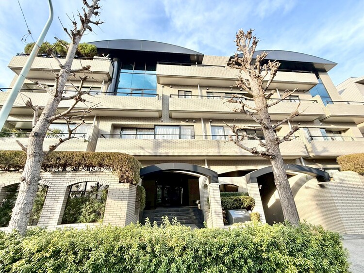 その他 飽きのこないシンプルモダンな外観です。