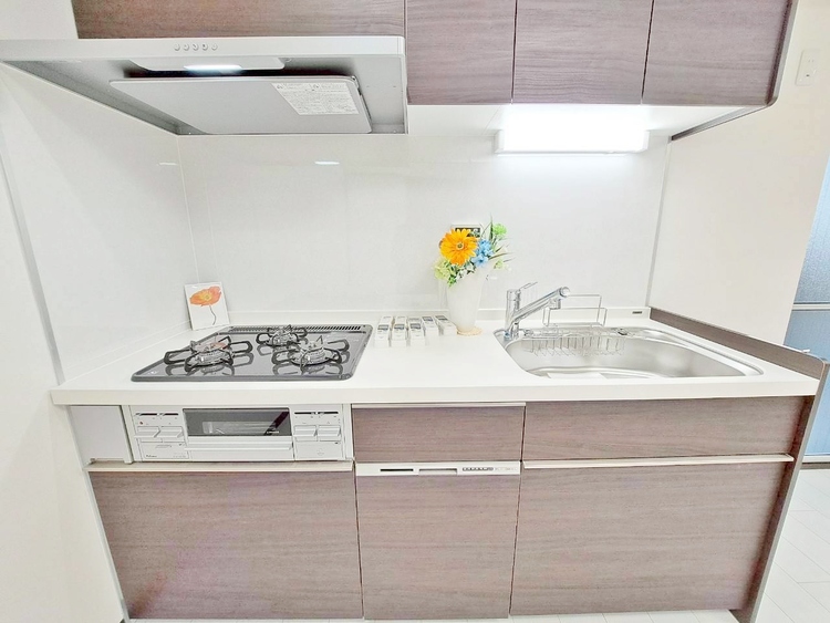 その他 使いやすくスタイリッシュなキッチン空間になっております。