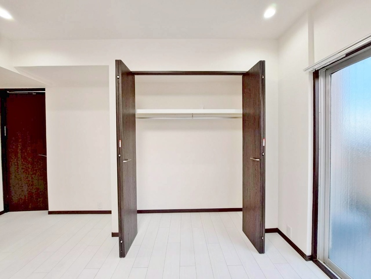 その他 収納スペースが付いていて、お部屋を広く使っていただけます。