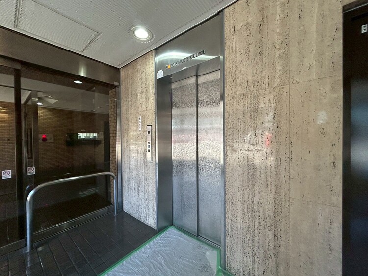その他 エレベーター完備のため荷物が多くなっても安心。