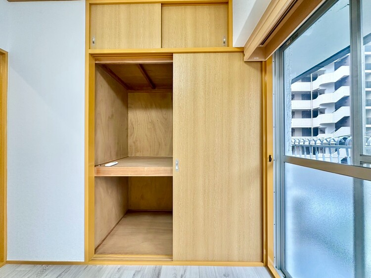 その他 収納スペースが付いていて、お部屋を広く使っていただけます。