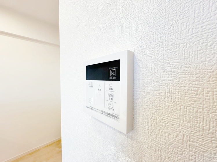 設備 見やすい画面で操作しやすい給湯パネルです。