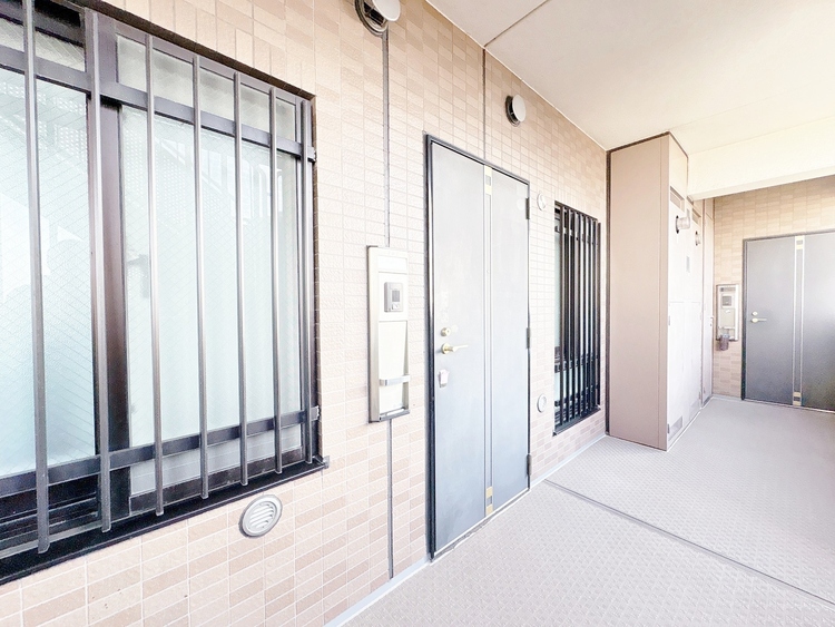 玄関 玄関を開ければ、そこは安らぎのご自宅。