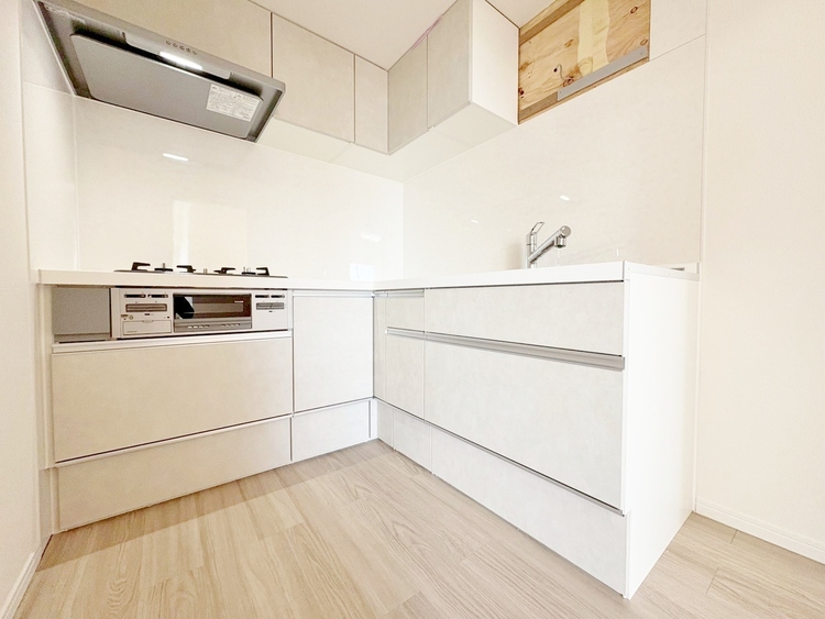 キッチン 洗練されたスタイリッシュなデザイン性と使いやすさを備えた仕様。