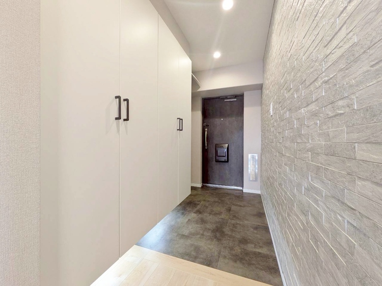 玄関 シューズボックスを完備した玄関です。