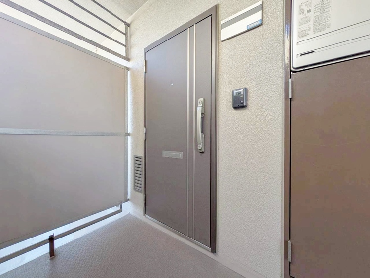 玄関 玄関を開ければ、そこは安らぎのご自宅。