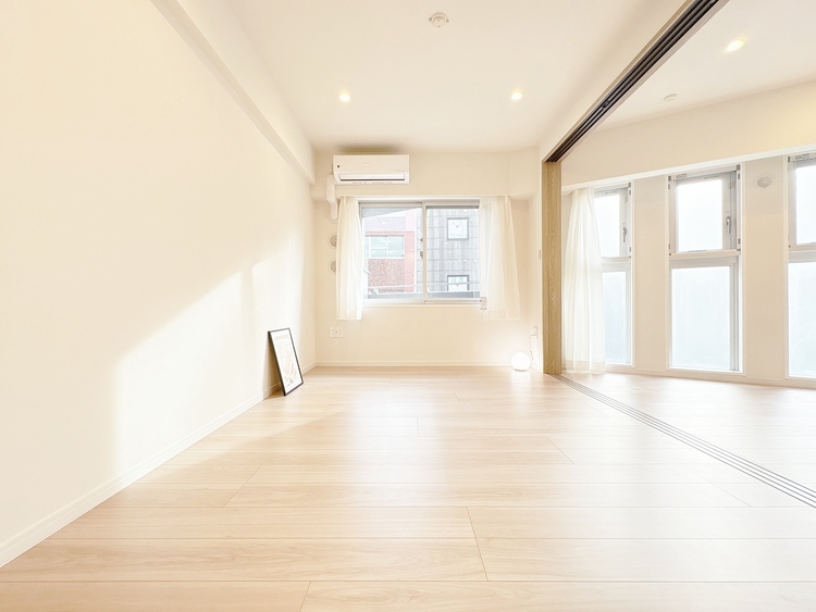 居間 豊かな居住性と、安心感を満たすクオリティが見事に調和した住空間。