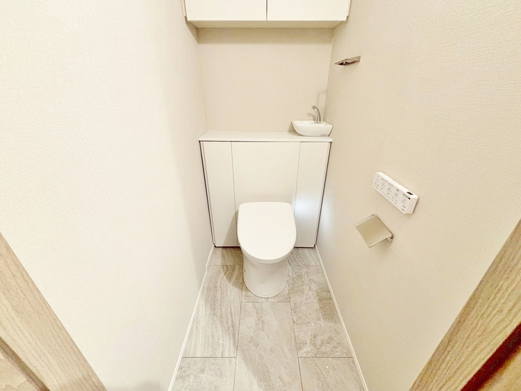 トイレ 暮らしの中のさりげないひとときの快適さにも、こだわりを、持って設備を配しております。