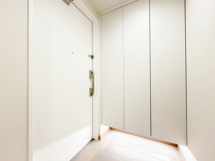 玄関 シューズボックスを完備した玄関です。