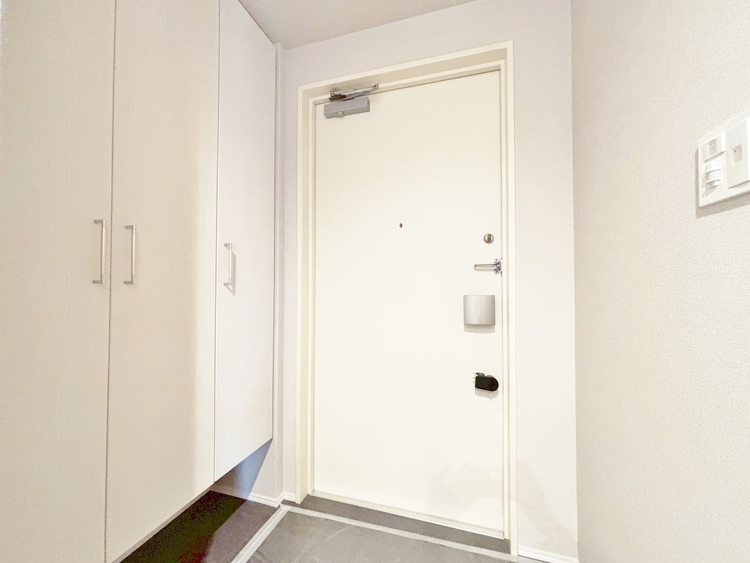 玄関 シューズボックスを完備した玄関です。