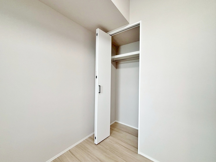 収納 居室にはクローゼットがあり、荷物もスッキリ収納して快適にお過ごしいただけます。
