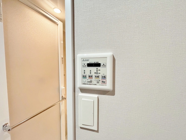 設備 浴室乾燥機がついていますので、入浴後の湿気対策も安心です。