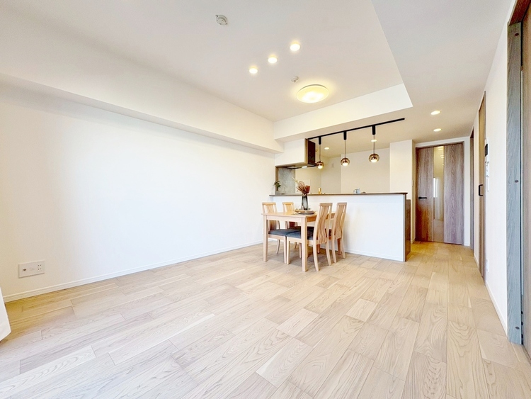 居間 ひとつひとつの空間に宿した機能性、そして美意識。