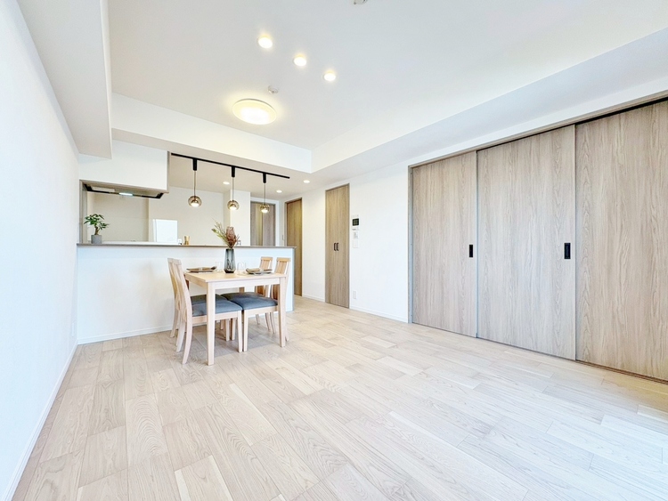 居間 過ごす時間が、たくさんの思い出として紡がれていく場所。