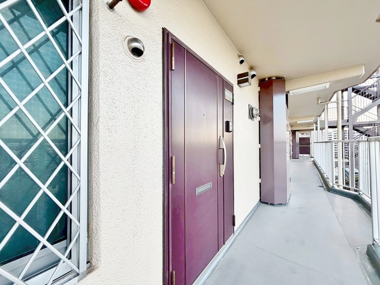 玄関 玄関を開ければ、そこは安らぎのご自宅。