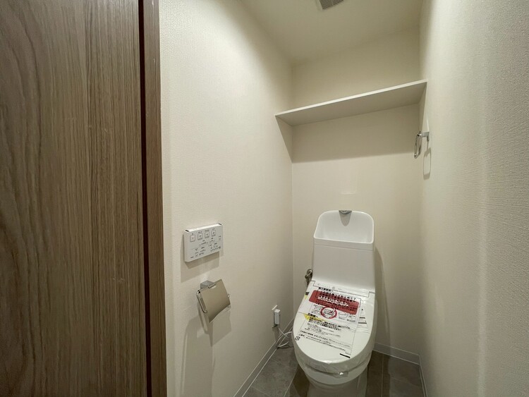 トイレ 暮らしの中のさりげないひとときの快適さにも、こだわりを、持って設備を配しております。