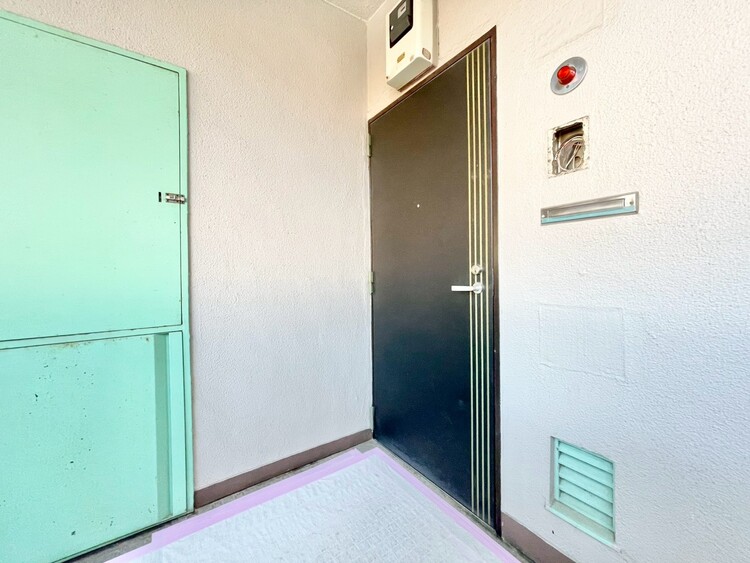 玄関 玄関を開ければ、そこは安らぎのご自宅。