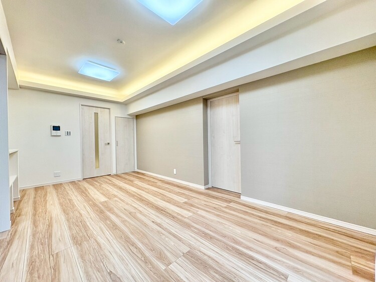 居間 飾り過ぎないシンプルな内装と偏り過ぎないデザインで統一しました。