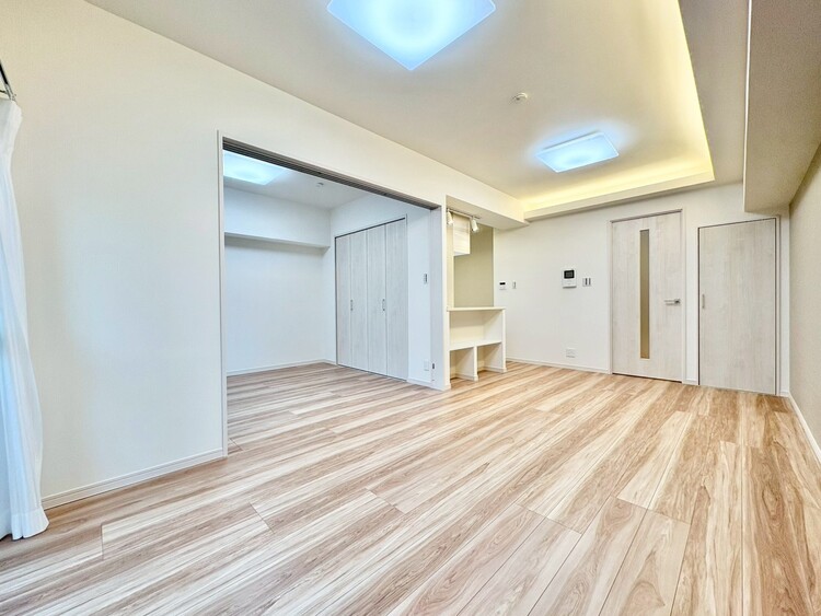 居間 快適に過ごす毎日を求めて、暮らしの中でご自身の「マイホーム」に創り上げてください。