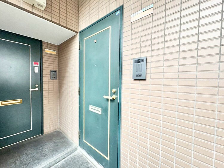 玄関 玄関を開ければ、そこは安らぎのご自宅。