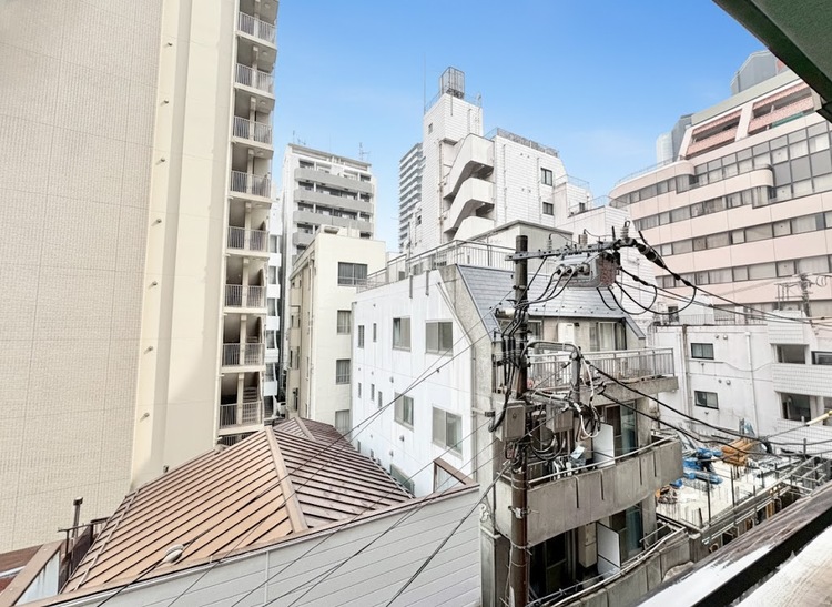 バルコニー 頬をなでる、優しい風を感じることが出来ます。